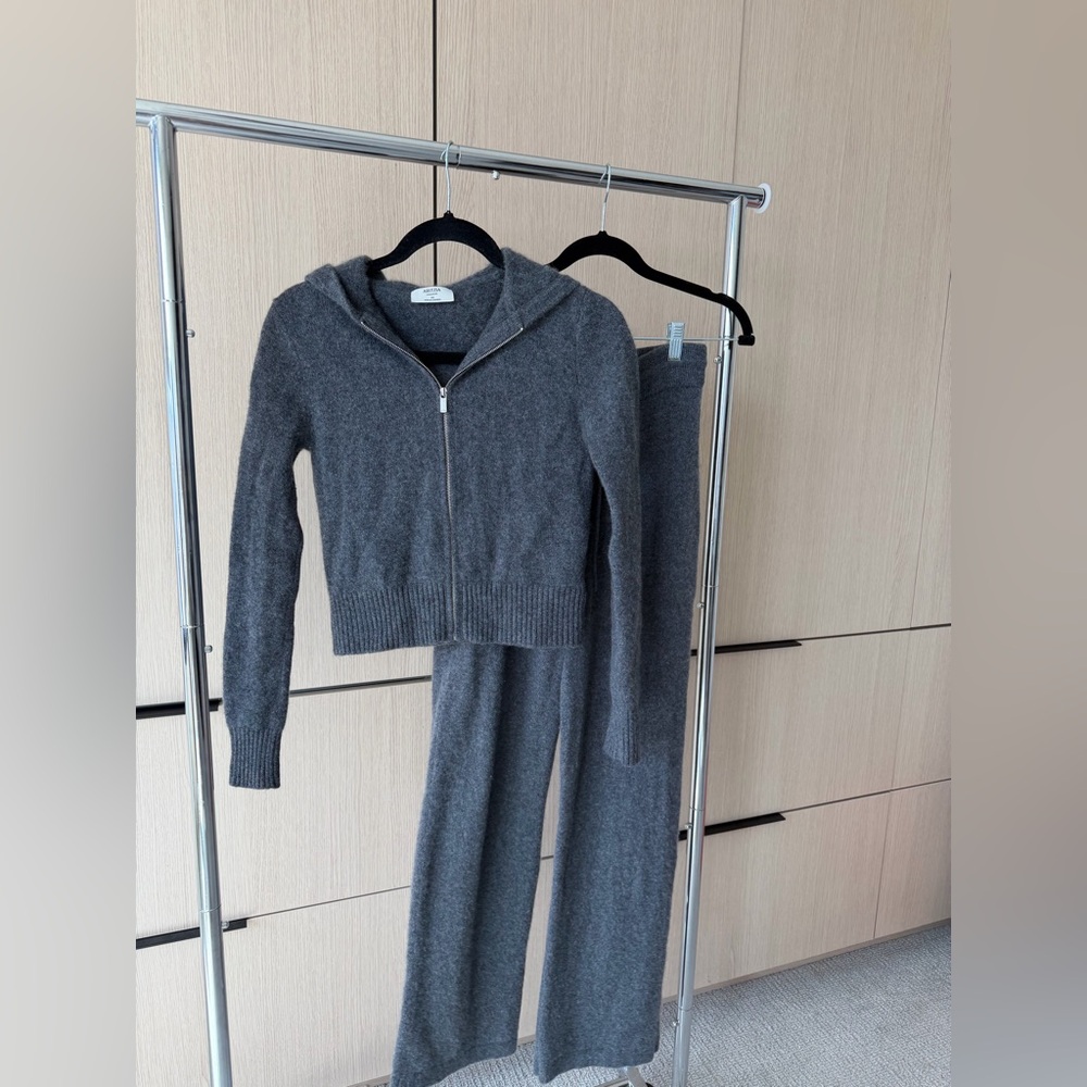 AritziaCashmere Set